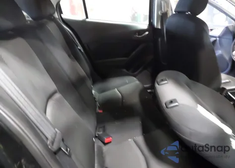 2018 Mazda Mazda3 Sport из США, поврежденный, VIN 3MZBN1U72JM215527